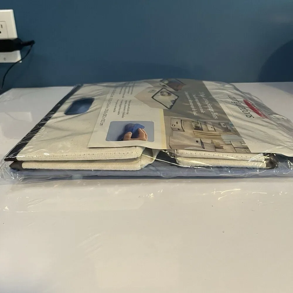 Rubbermaid *brand new